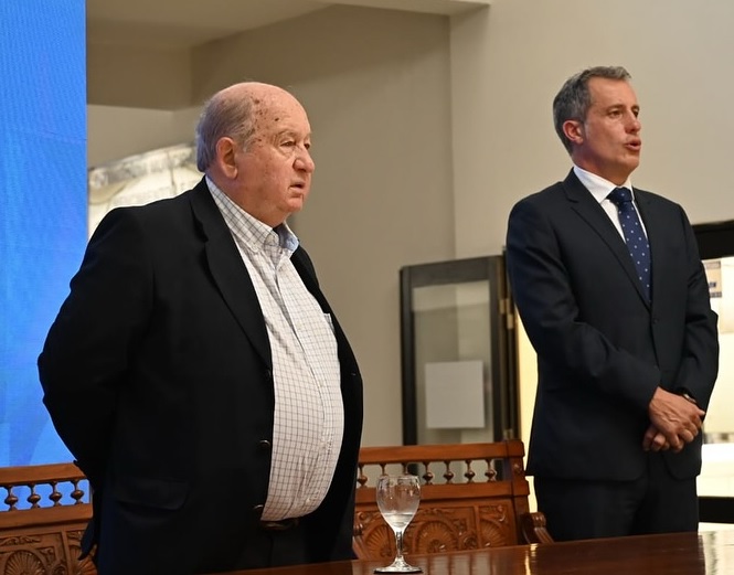 Herman Vergara asume nuevamente la Intendencia de Lavalleja
