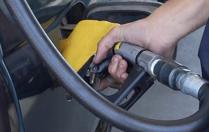 Gobierno aguarda informe de Ursea para definir el precio de los combustibles la próxima semana