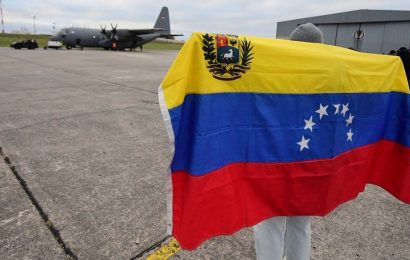 Tras resolver un desacuerdo, el gobierno se alista para el segundo envío de asistencia humanitaria a Venezuela este sábado Tras resolver un desacuerdo, el gobierno se alista para el segundo envío de asistencia humanitaria a Venezuela este sábado